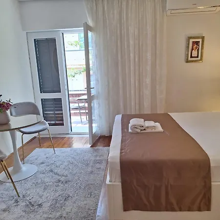 Marie Guest house *